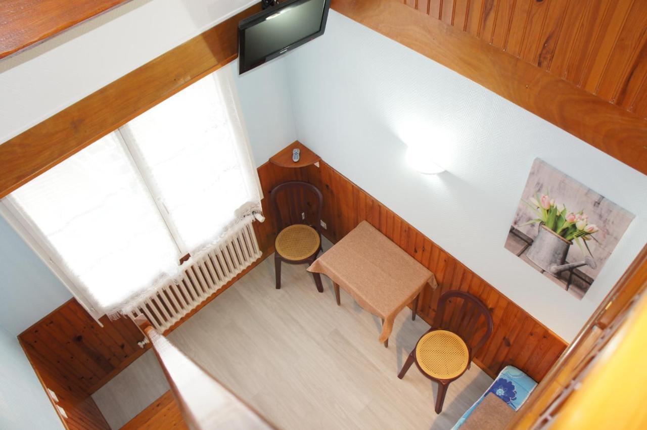 Hotel De La Place Germigny-des-Prés Zewnętrze zdjęcie