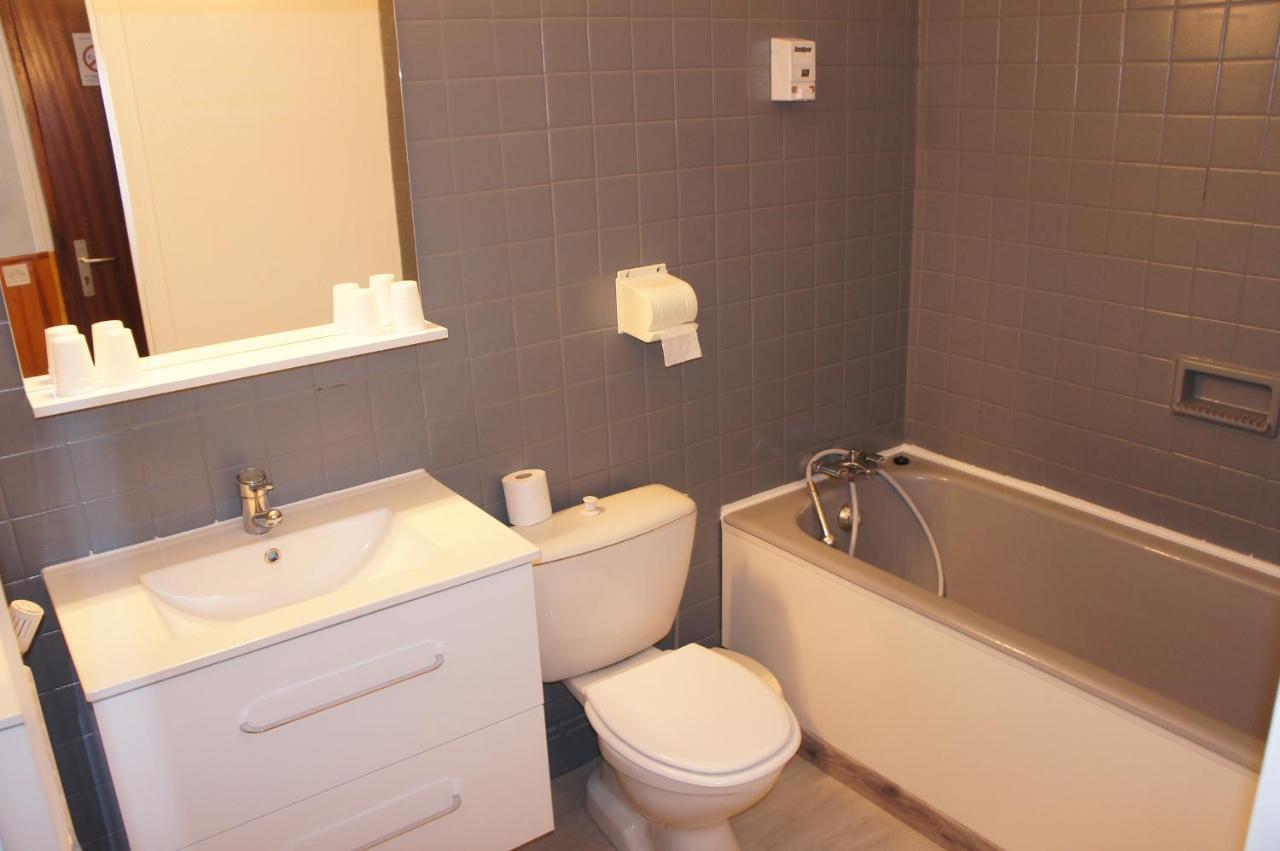 Hotel De La Place Germigny-des-Prés Zewnętrze zdjęcie